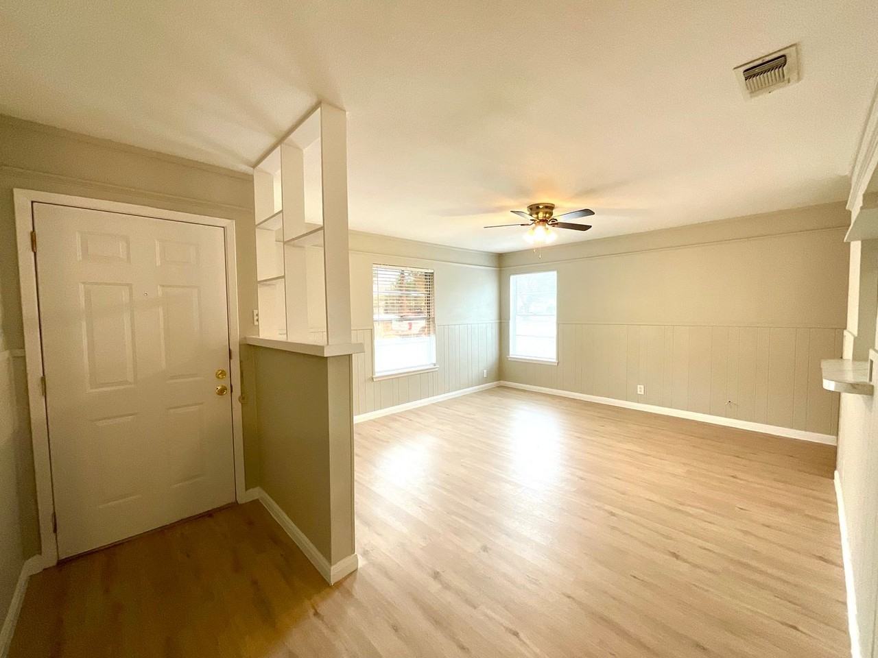 1714 Westmar St - Photo 5 of 42