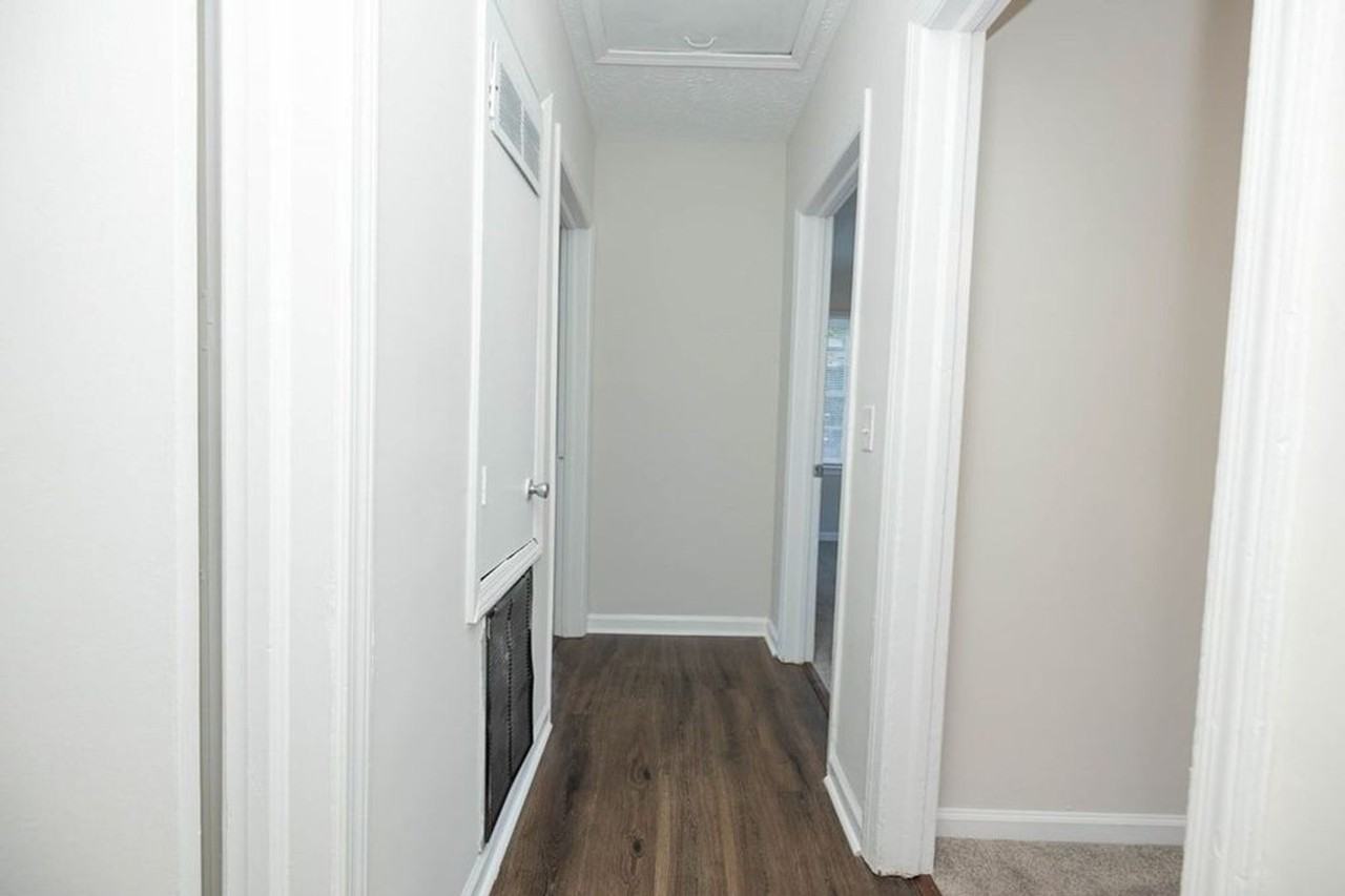 306 47th St - Photo 7 of 8