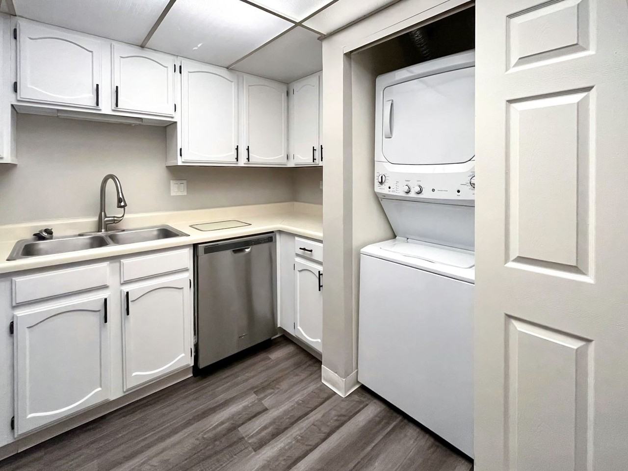 Willows of Wheaton - Photo 4 of 30