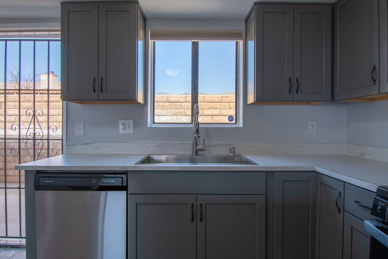 66900 3rd St #04 - Photo 4 of 13