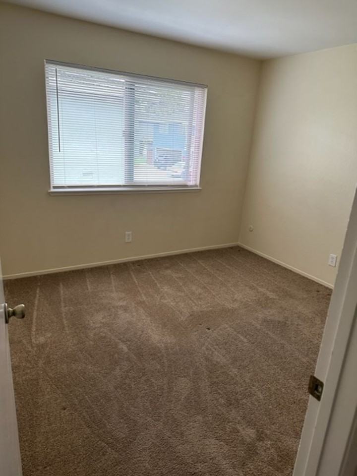 1440 42nd Ave #3 - Photo 4 of 6