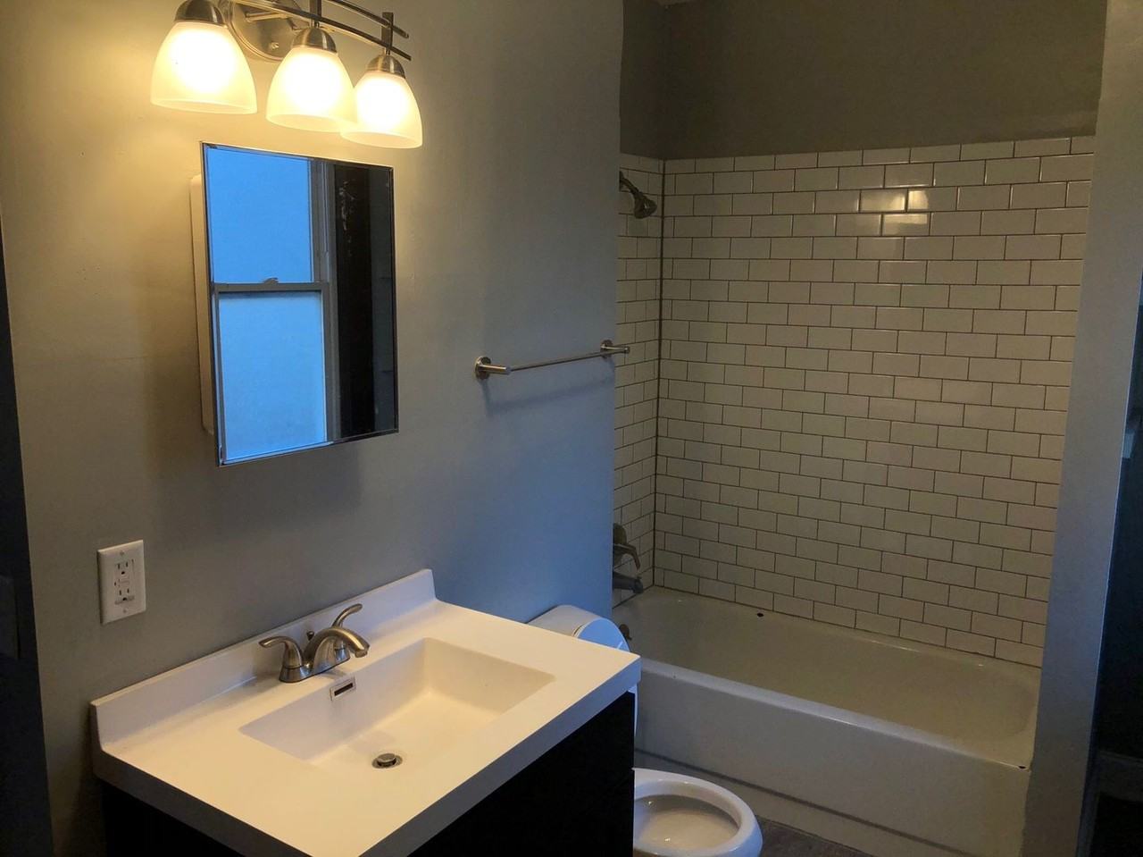2959 Bryant Ave N - Photo 5 of 7