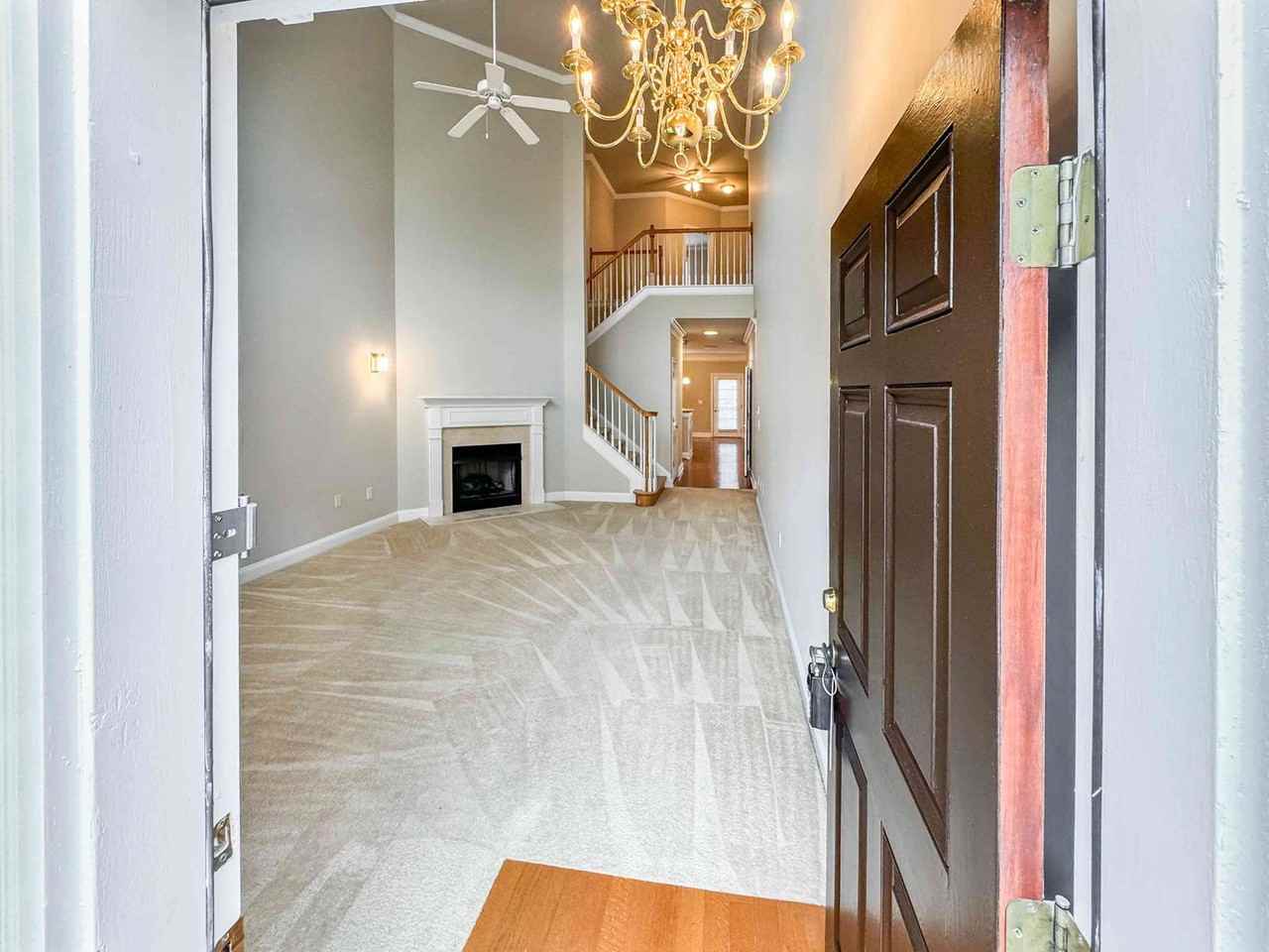 2000 Sterling Ct - Photo 5 of 46