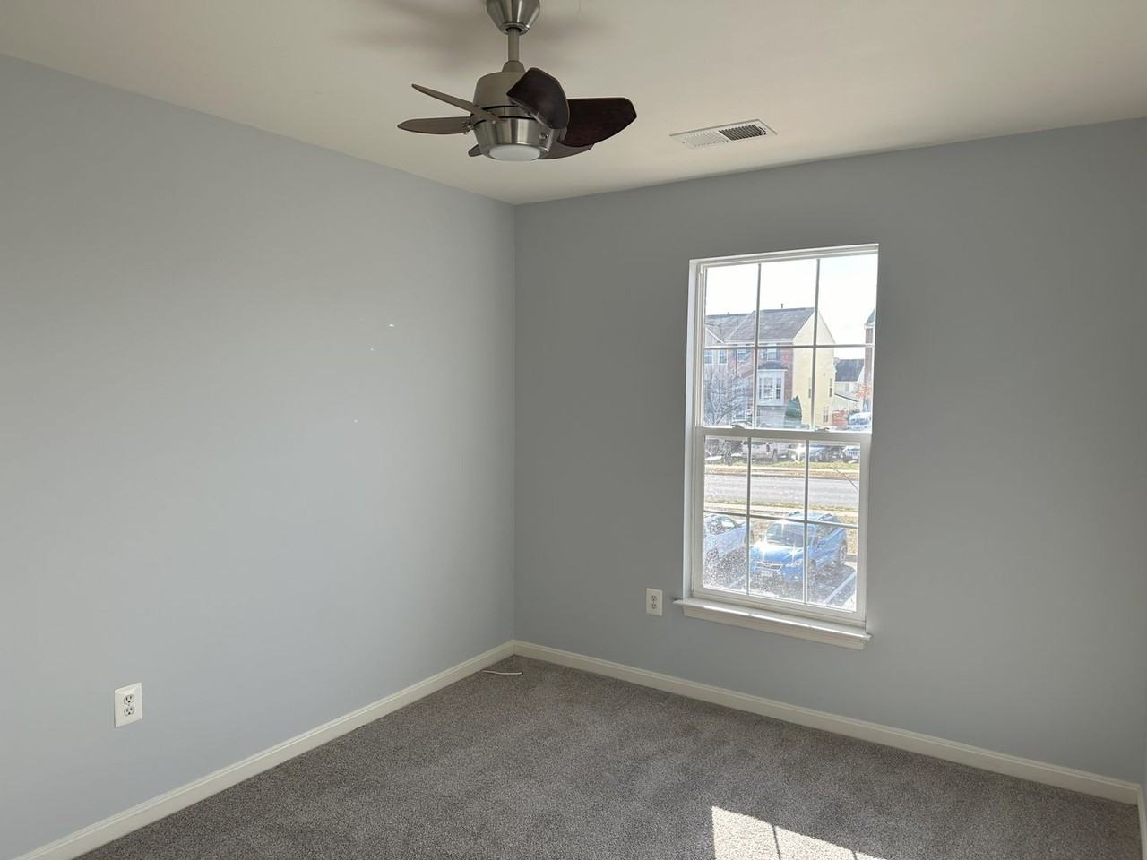 153 Oxbow Dr - Photo 6 of 9