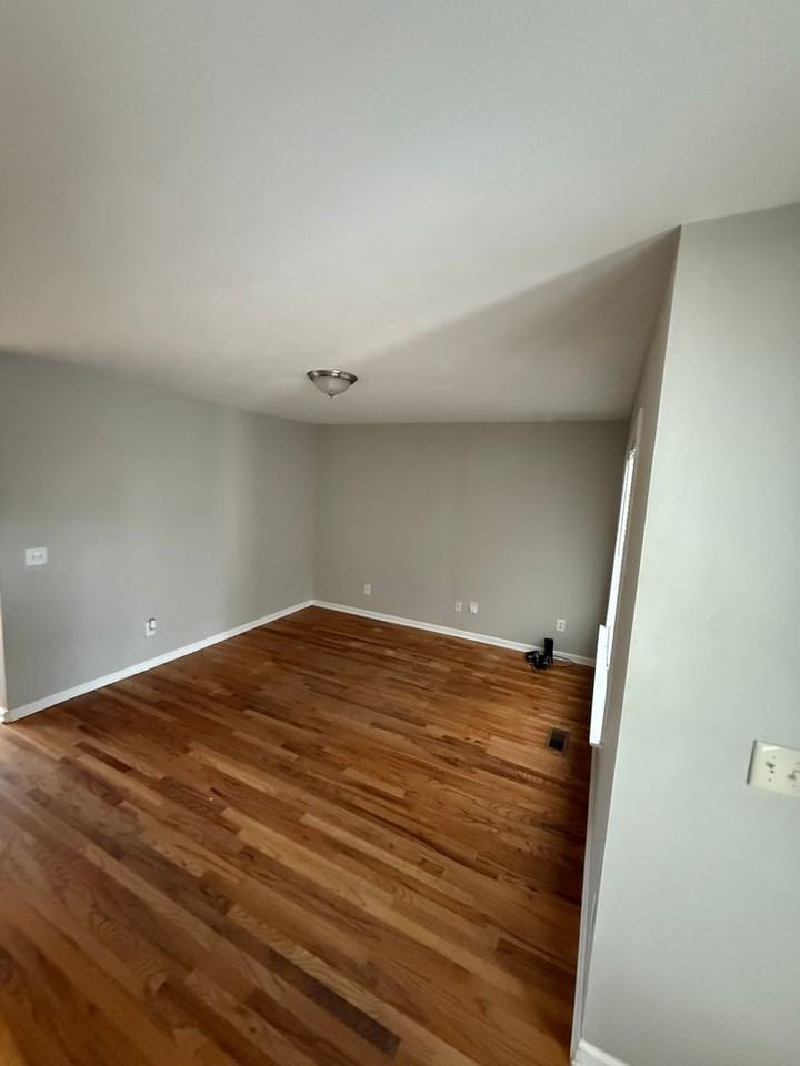 1822 Holdens Holw - Photo 4 of 17