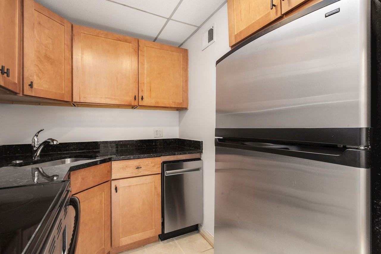 1454 Euclid St Nw #7 - Photo 7 of 22