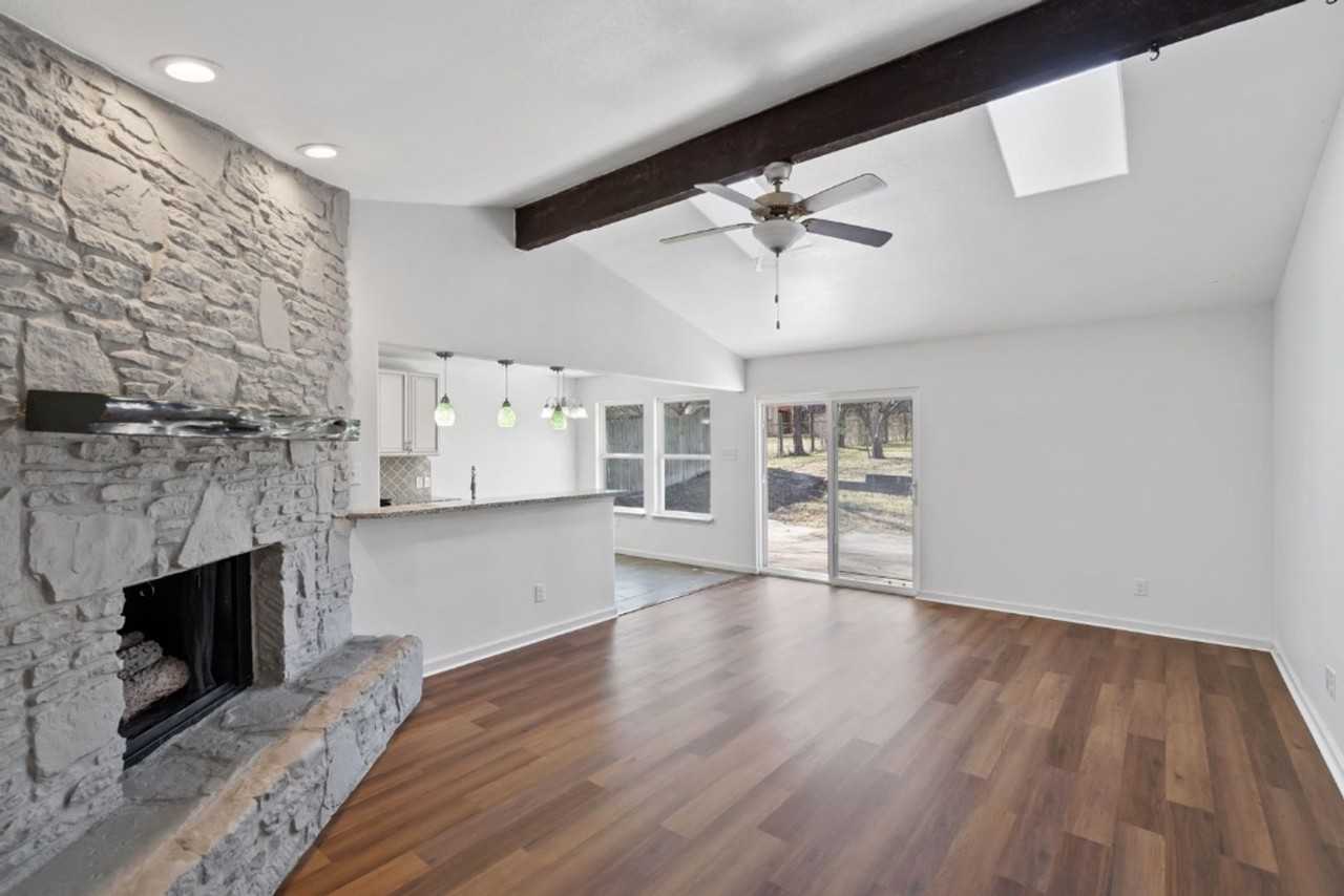 1519 Gatlinburg Dr - Photo 3 of 26