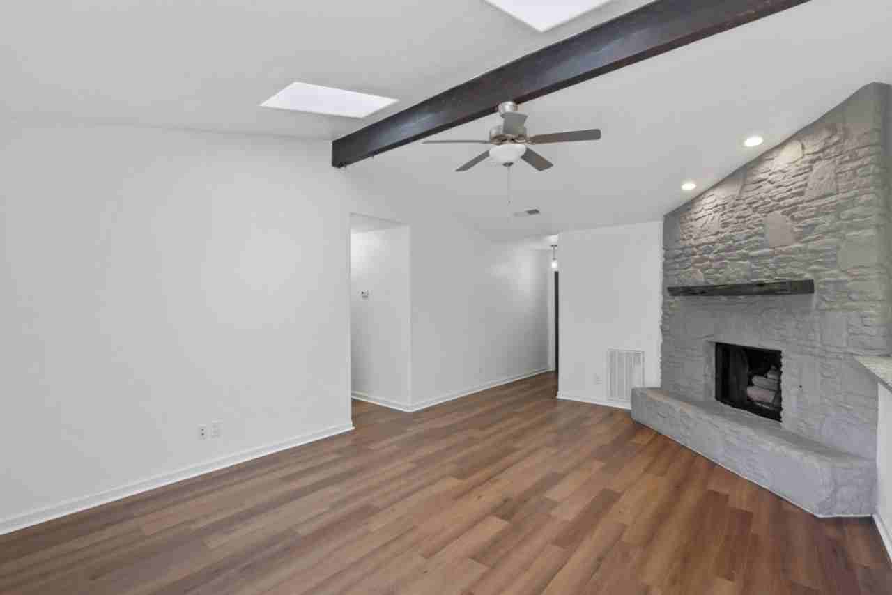 1519 Gatlinburg Dr - Photo 4 of 26