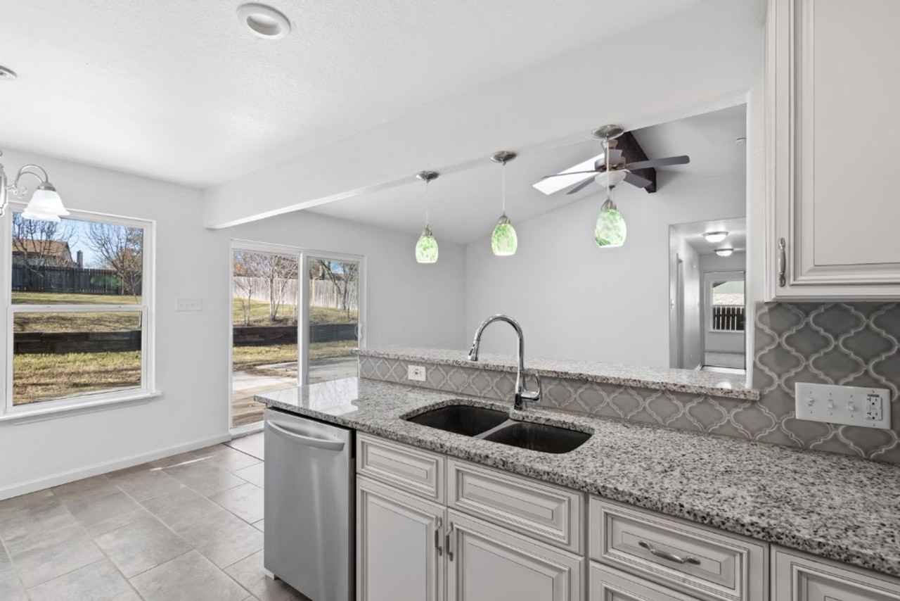 1519 Gatlinburg Dr - Photo 7 of 26