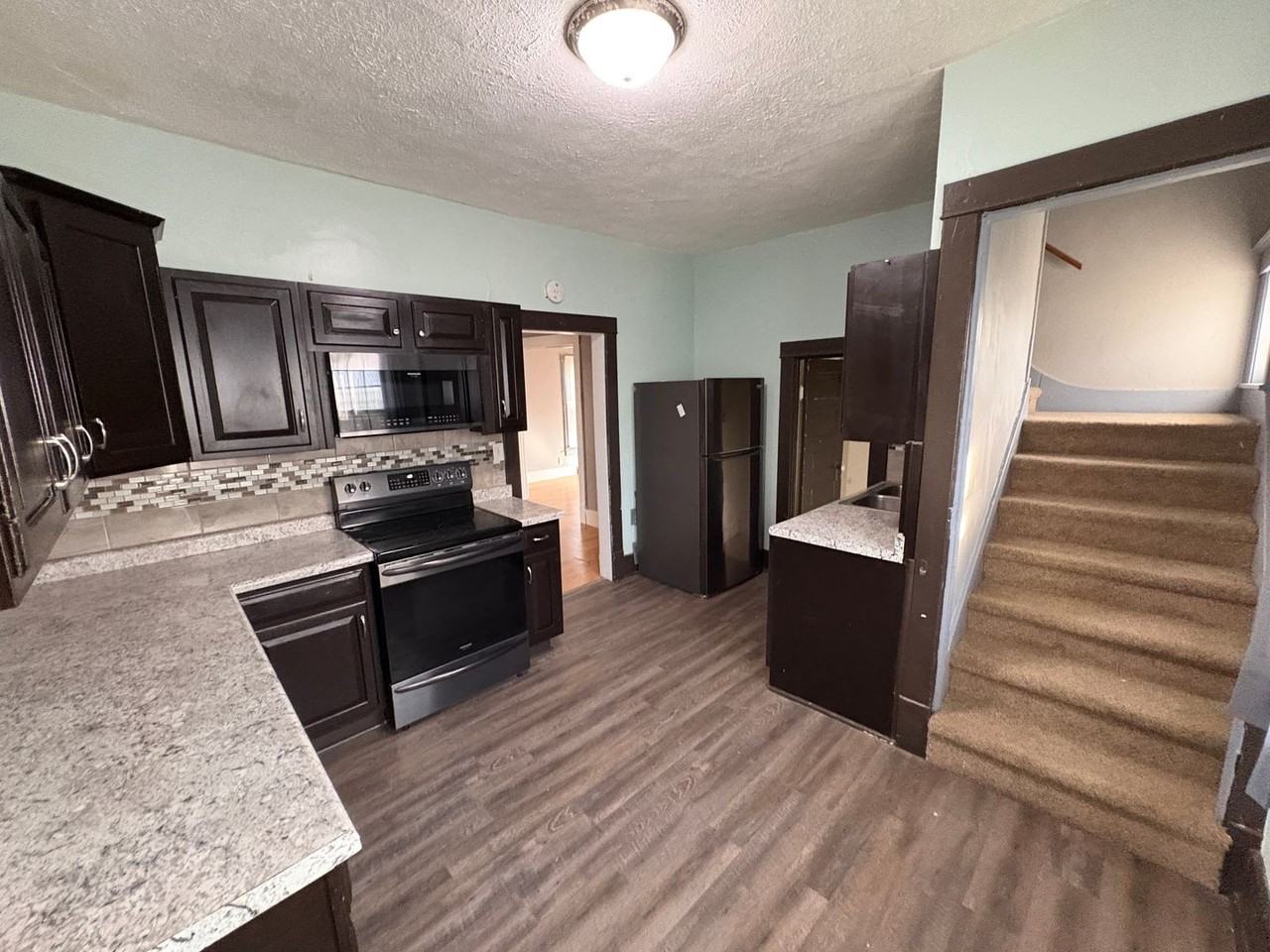 4834 Adams St - Photo 5 of 27