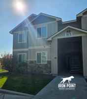 featured image of 5678 S Summit Creek Way