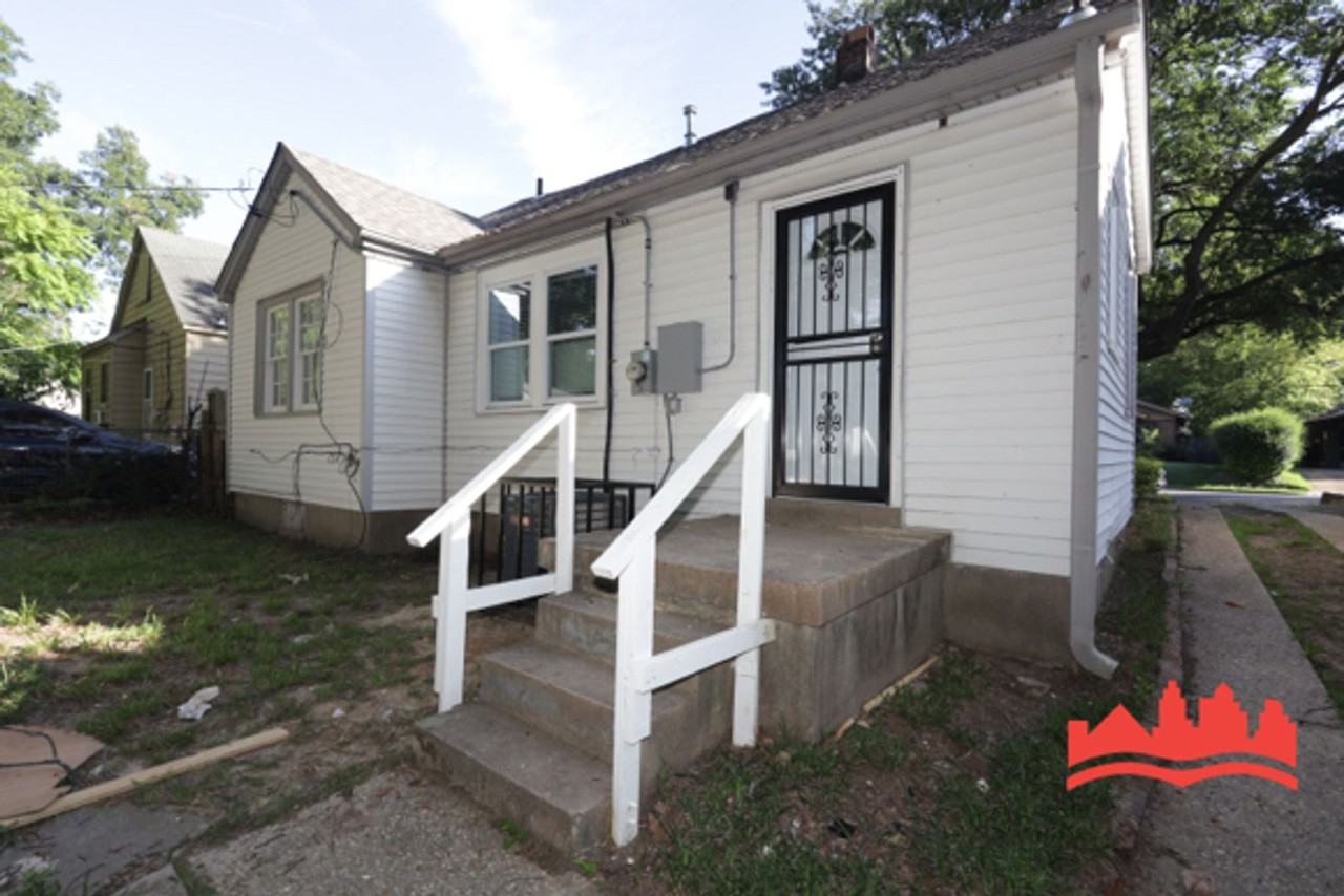 2415 Arlington Ave - Photo 5 of 17