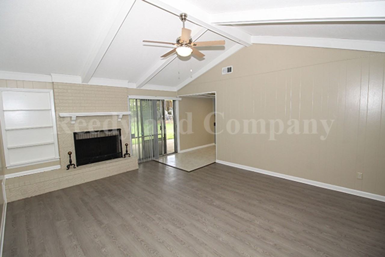 5130 Queen Elizabeth Fwy - Photo 6 of 24