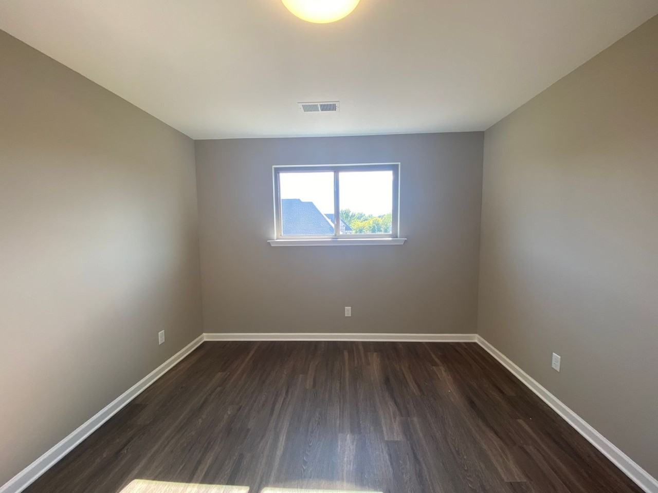 5519 Briardale Dr - Photo 7 of 20