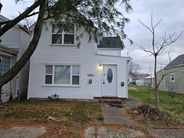 featured image of 109 E Eichel Ave