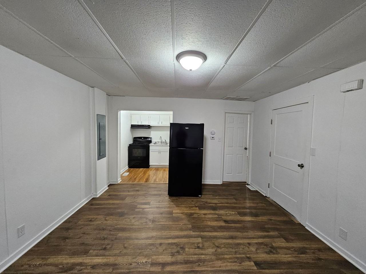 109 E. Eichel Ave - Photo 4 of 22