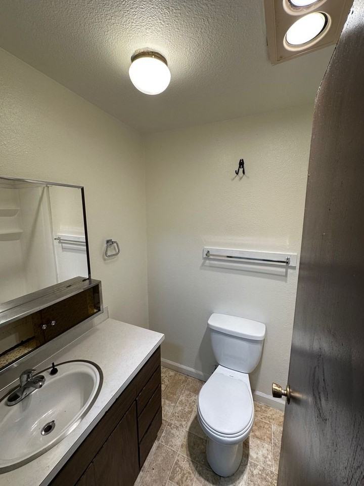 521-563 Madison Street SE - Photo 4 of 18