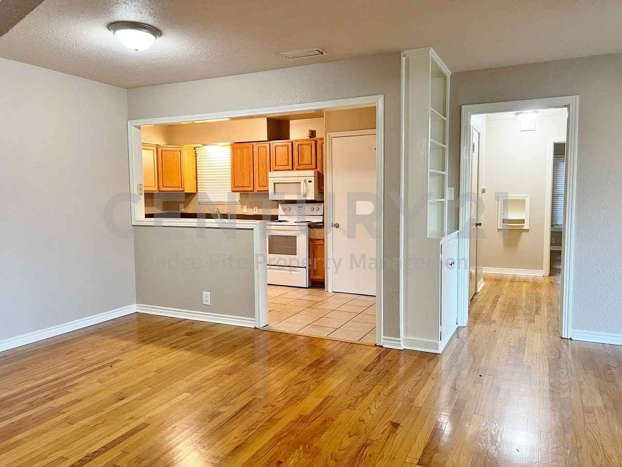 106 Monticello Dr - Photo 3 of 11