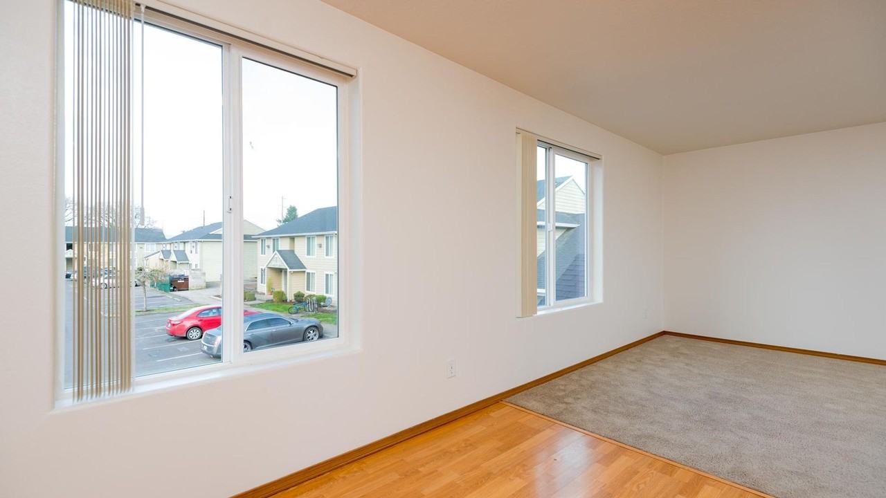 Davis Street Apartments - Photo 5 of 20