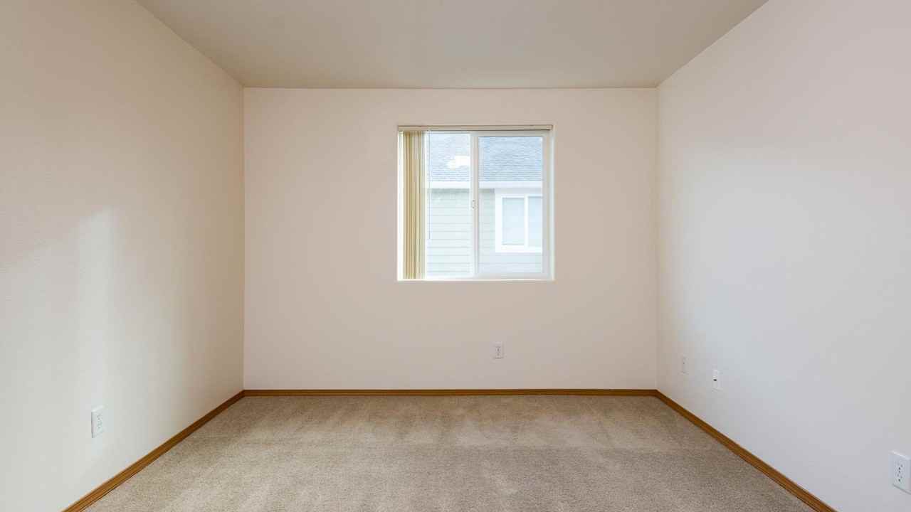 Davis Street Apartments - Photo 7 of 20