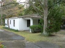 1406 Lee St - Photo 1 of 1