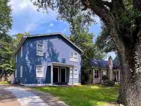 912 North Davis Street - Photo 1 of 1