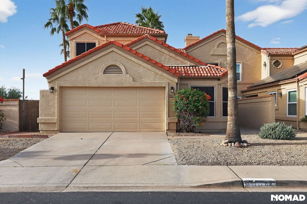 11782 N 112th Way - Photo 2 of 32