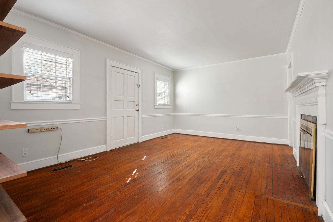 1719 Shawnee St - Photo 4 of 23