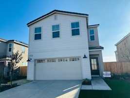 featured image of 896 Plum Tree Ave