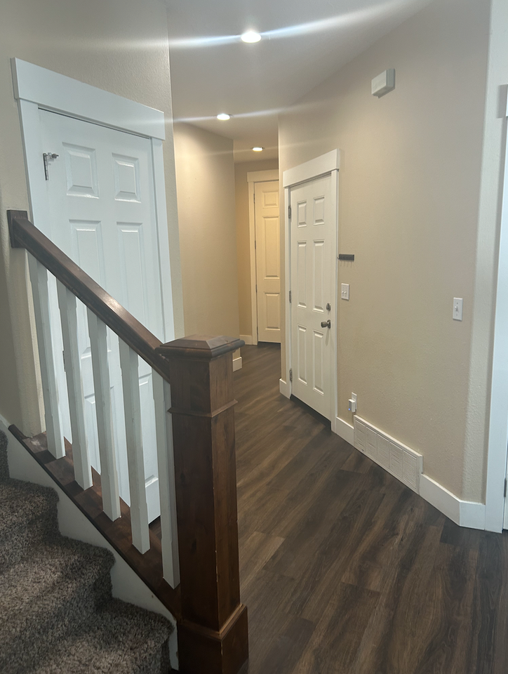 1556 W 140 N - Photo 3 of 17