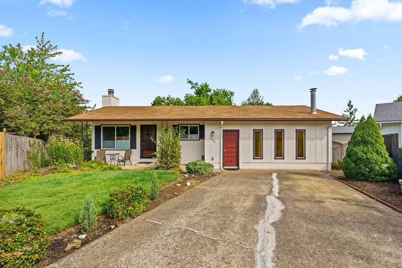 1490 Carobelle Ct - Photo 3 of 40