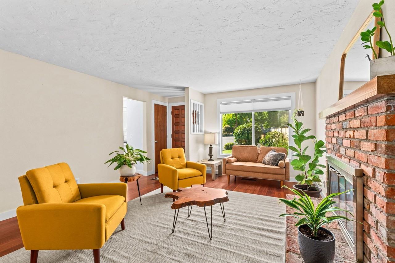 1490 Carobelle Ct - Photo 4 of 40