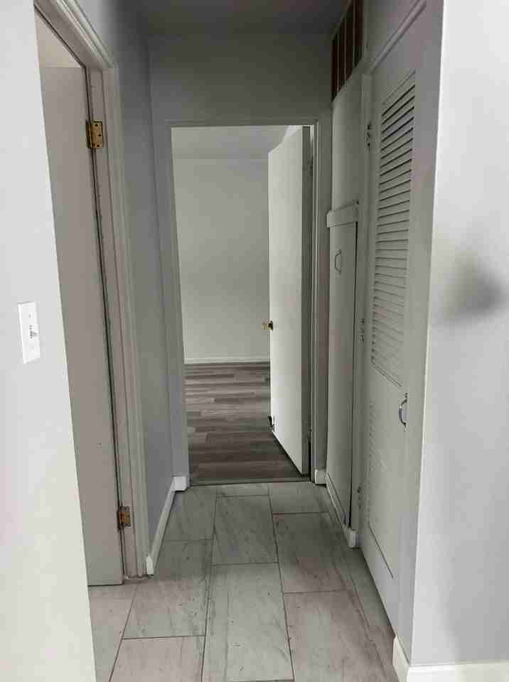 10631 Saratoga St - Photo 4 of 10