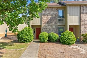 featured image of 1007 Stonegate Dr