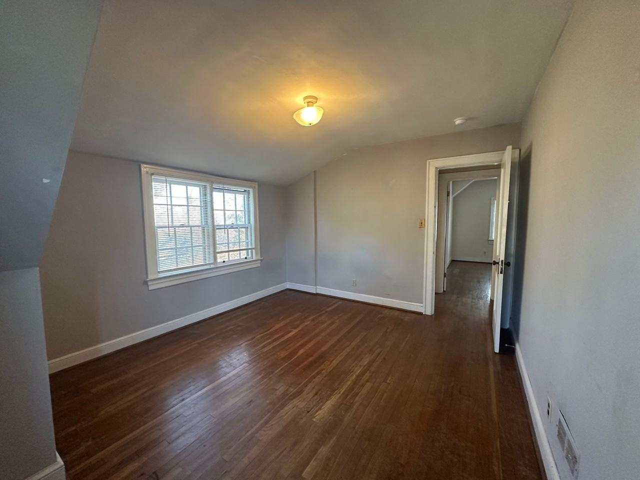 314 Langhorne Ln - Photo 6 of 11