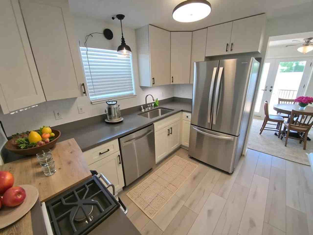 126 126 N Palmway 1 - Photo 2 of 10