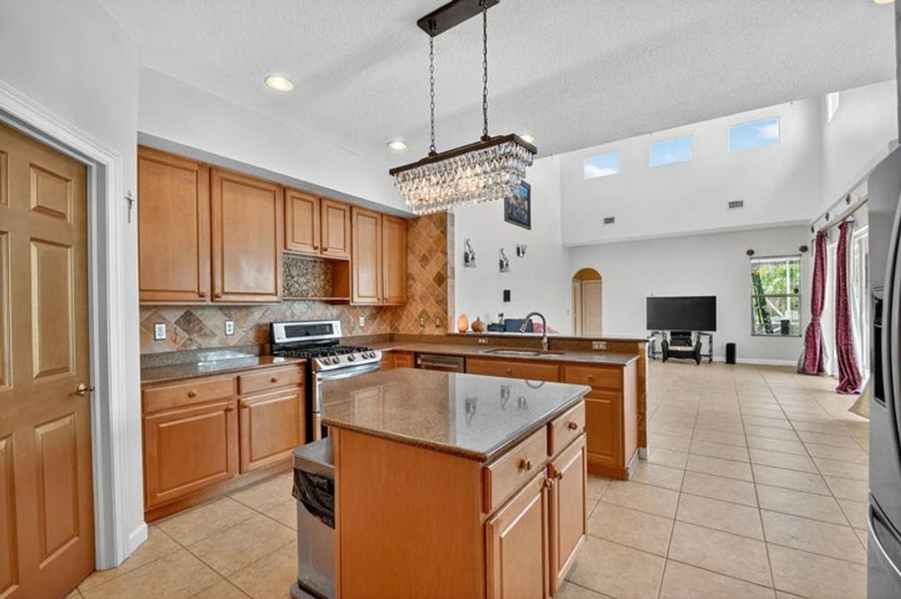 3769 Victoria Rd - Photo 2 of 18