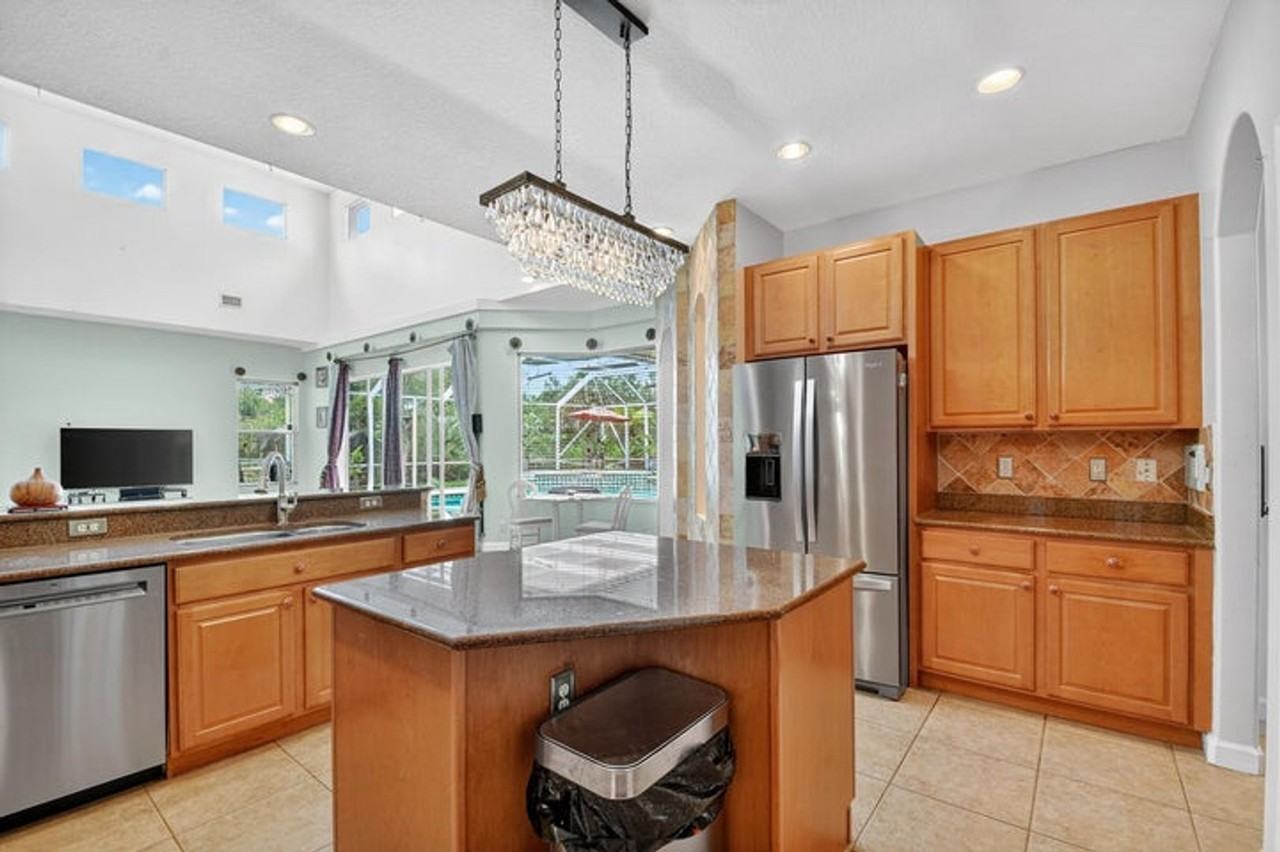 3769 Victoria Rd - Photo 3 of 18