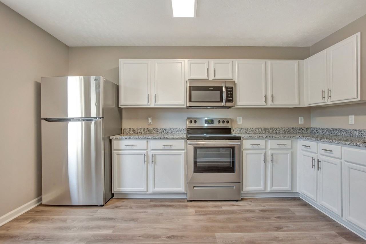 5860 Monroe Xing - Photo 2 of 17