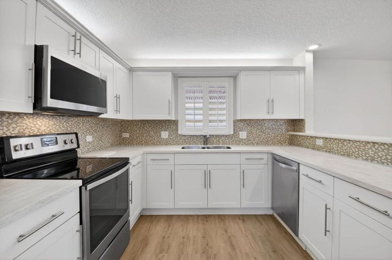 4517 4517 NW NW Fifth Avenue - Photo 3 of 19