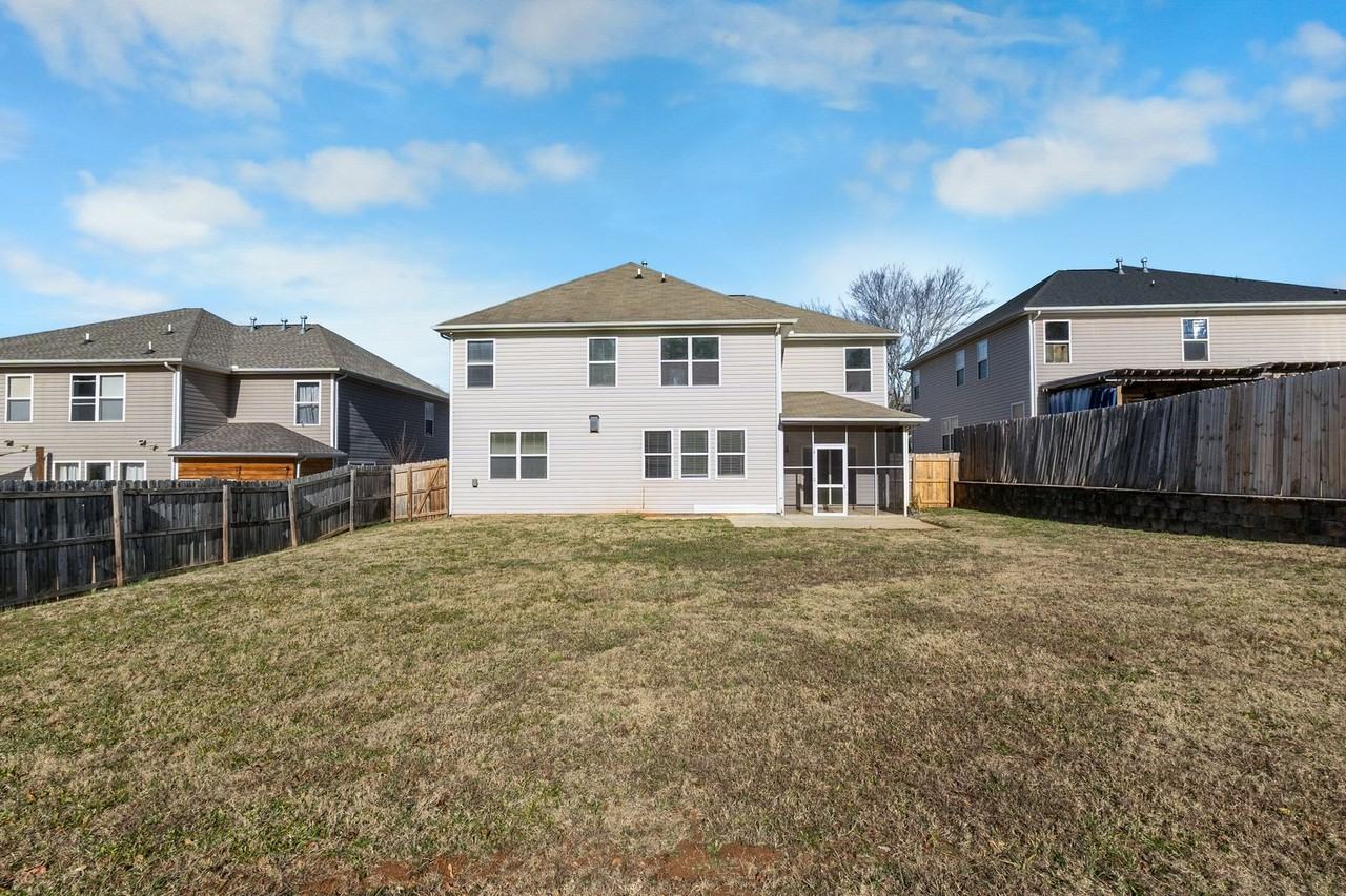 124 Scottish Ave - Photo 3 of 35