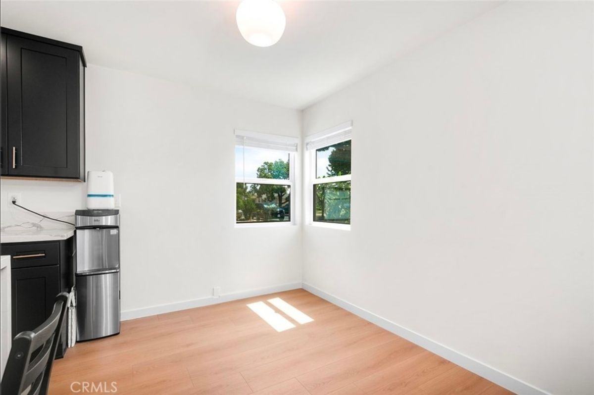 765 E Silva St - Photo 2 of 15