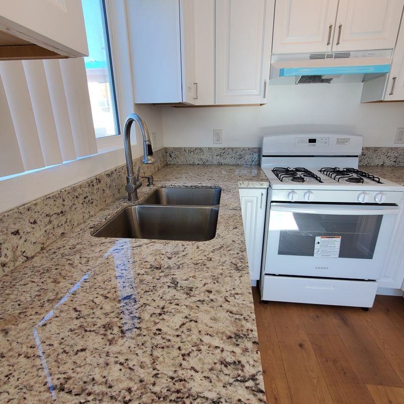 7119 Mountain View Ave - Photo 7 of 40