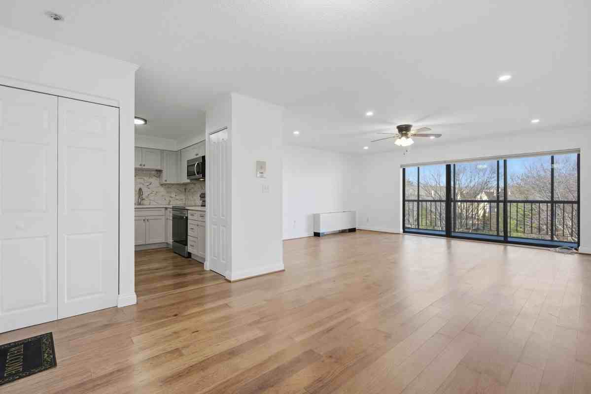 2 Summit Dr - Photo 5 of 17