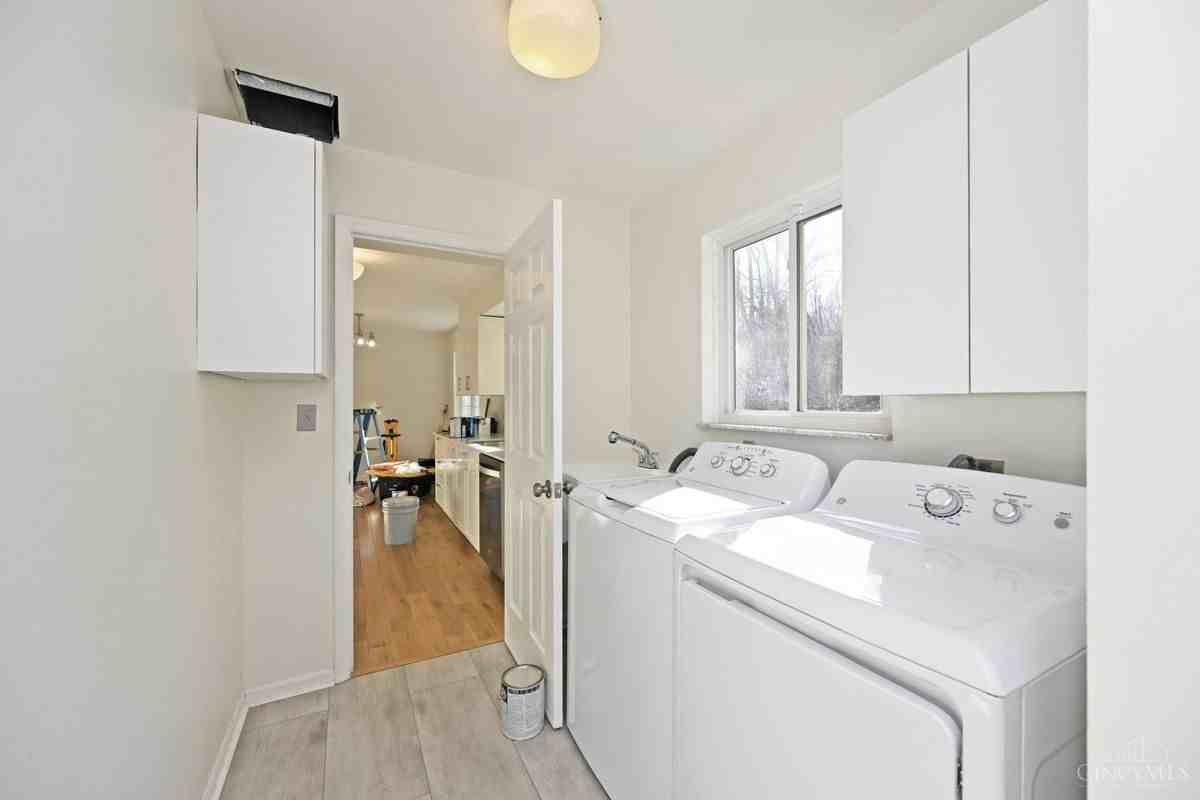 9967 Morgans Trace Dr - Photo 2 of 12