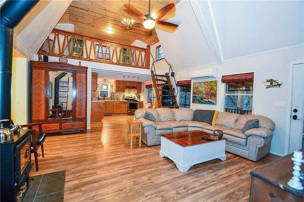 661 Private Road 7422 - Photo 2 of 15