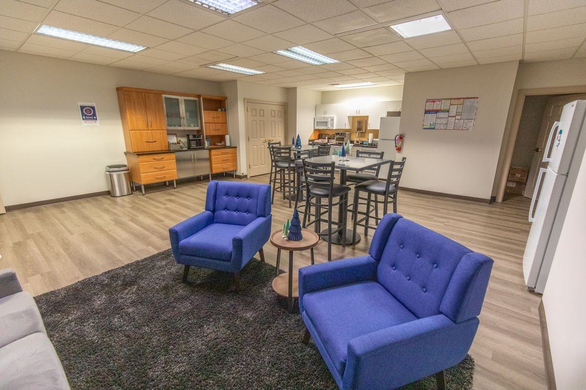 101 S Queen St - Photo 4 of 10