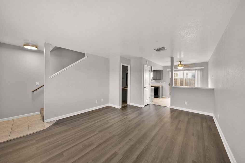 Heather Ridge Apartments - Photo 3 of 12