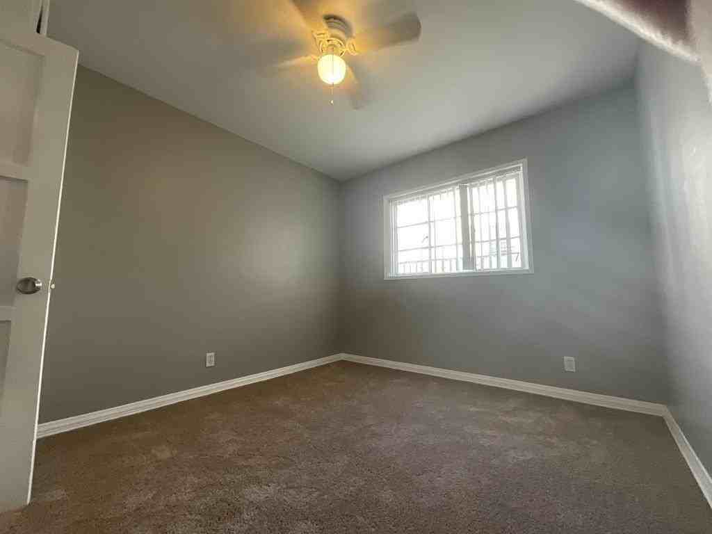 4971-4975 1/4 Franklin Ave - Photo 4 of 5