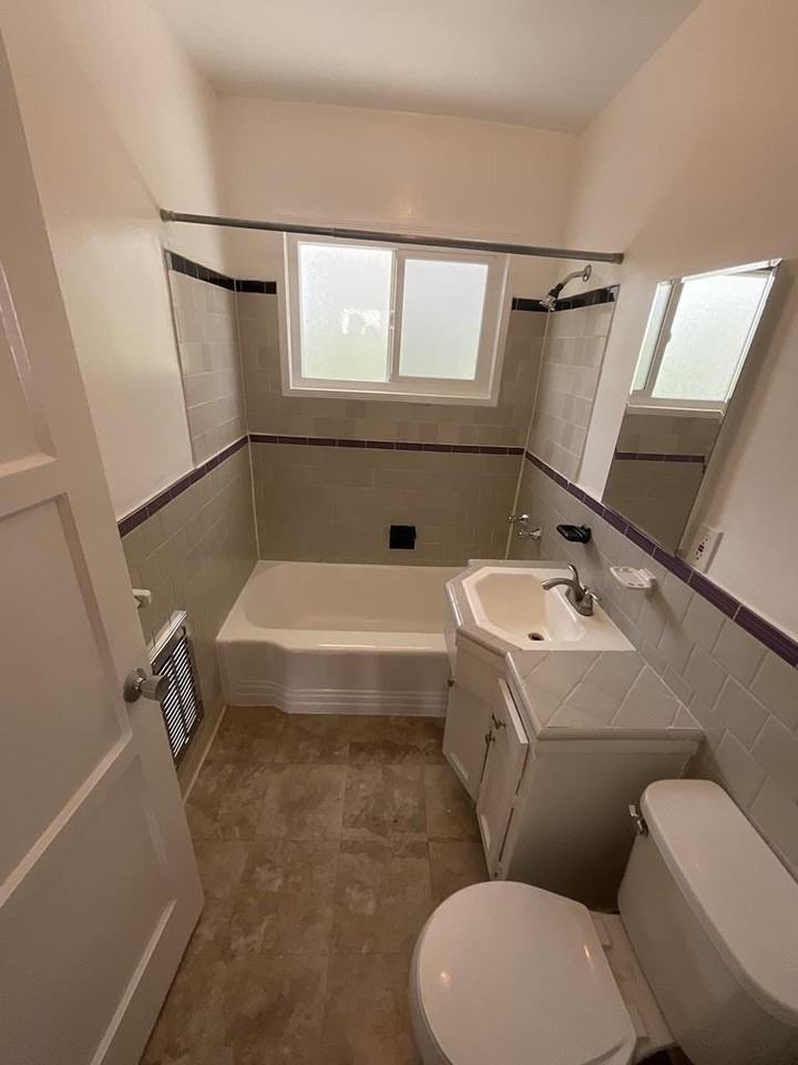 4971-4975 1/4 Franklin Ave - Photo 5 of 5